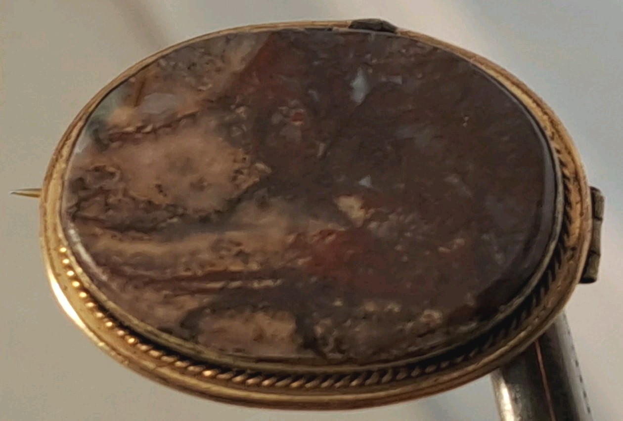 Antique Gold-Plated Blood Agate Translucent Pendant Pin Circa 1900
