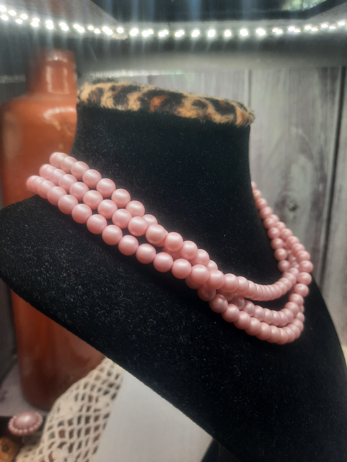 Vintage 3 Strand Adjustable Collar Necklace Clip On Earrings faux pearls beads