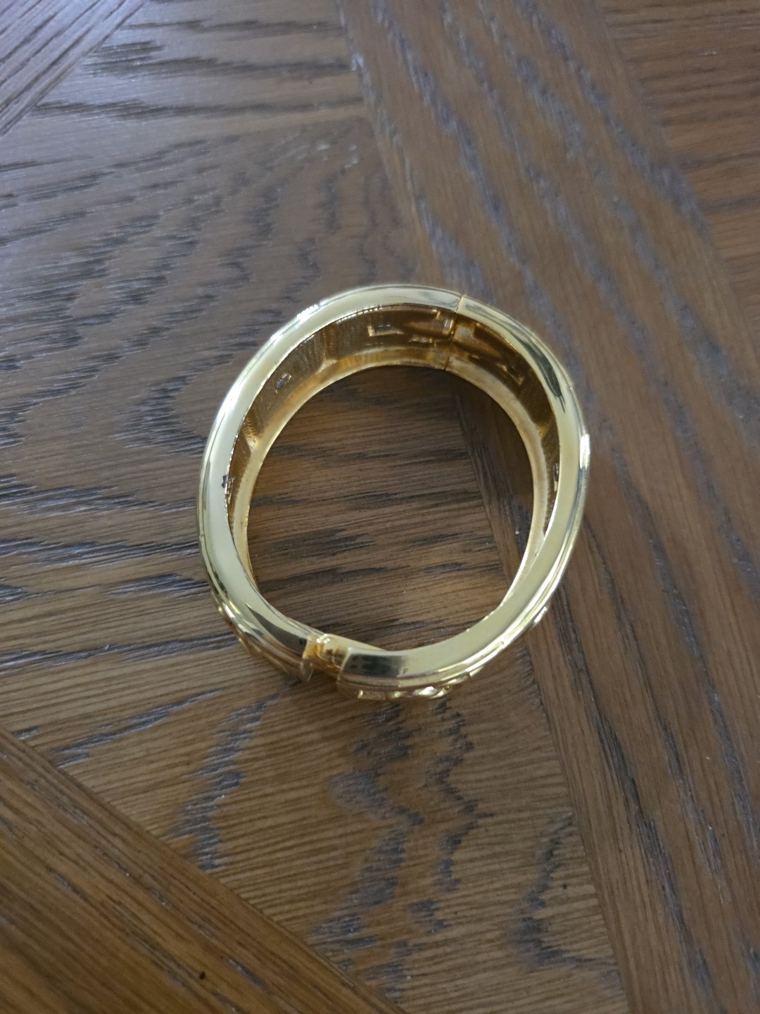 Vtg Gold Toned Hinged Mid Century Bangle Bracelet W/twin Ring Design. See Pics