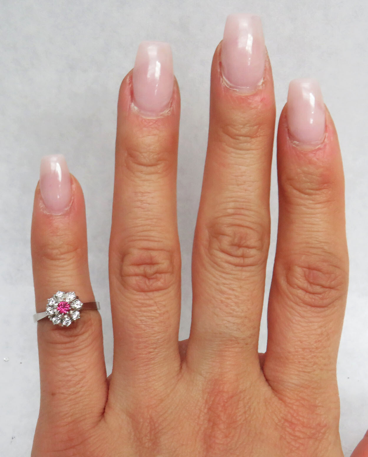WONDERFUL 18K WHITE GOLD RED RUBY & 0.35ct DIAMOND RING SIZE 6