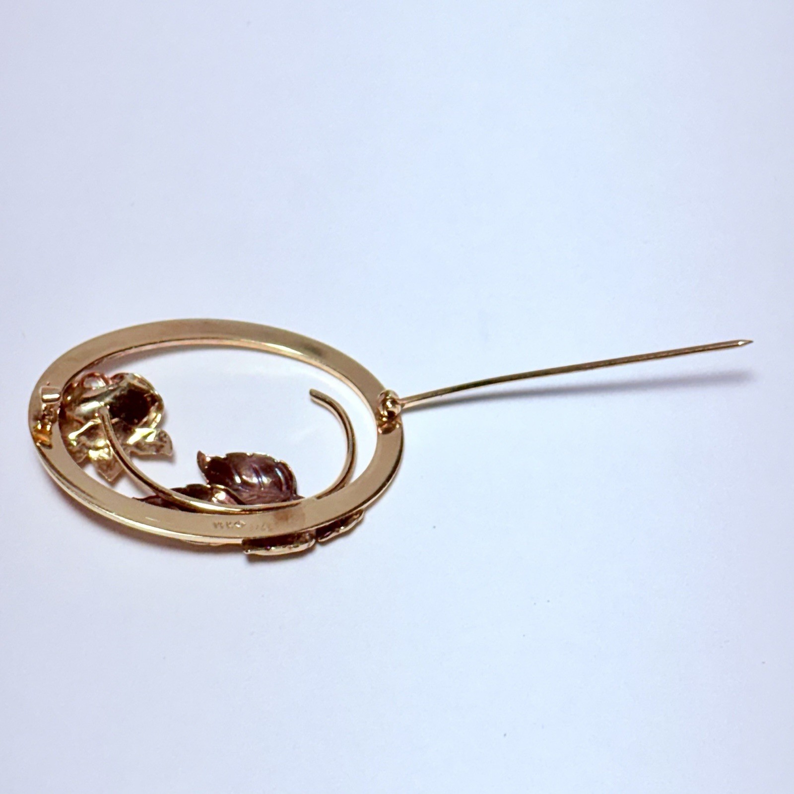 Vintage 14K Two-Tone Gold Rose Flower Leaf 39mm Open Oval Brooch Pin 5.5g