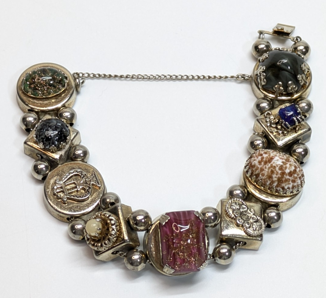 VTG Art Glass Stone Copper Fluss Antiqued Silver Tone Slide Charm Bracelet 7.5″