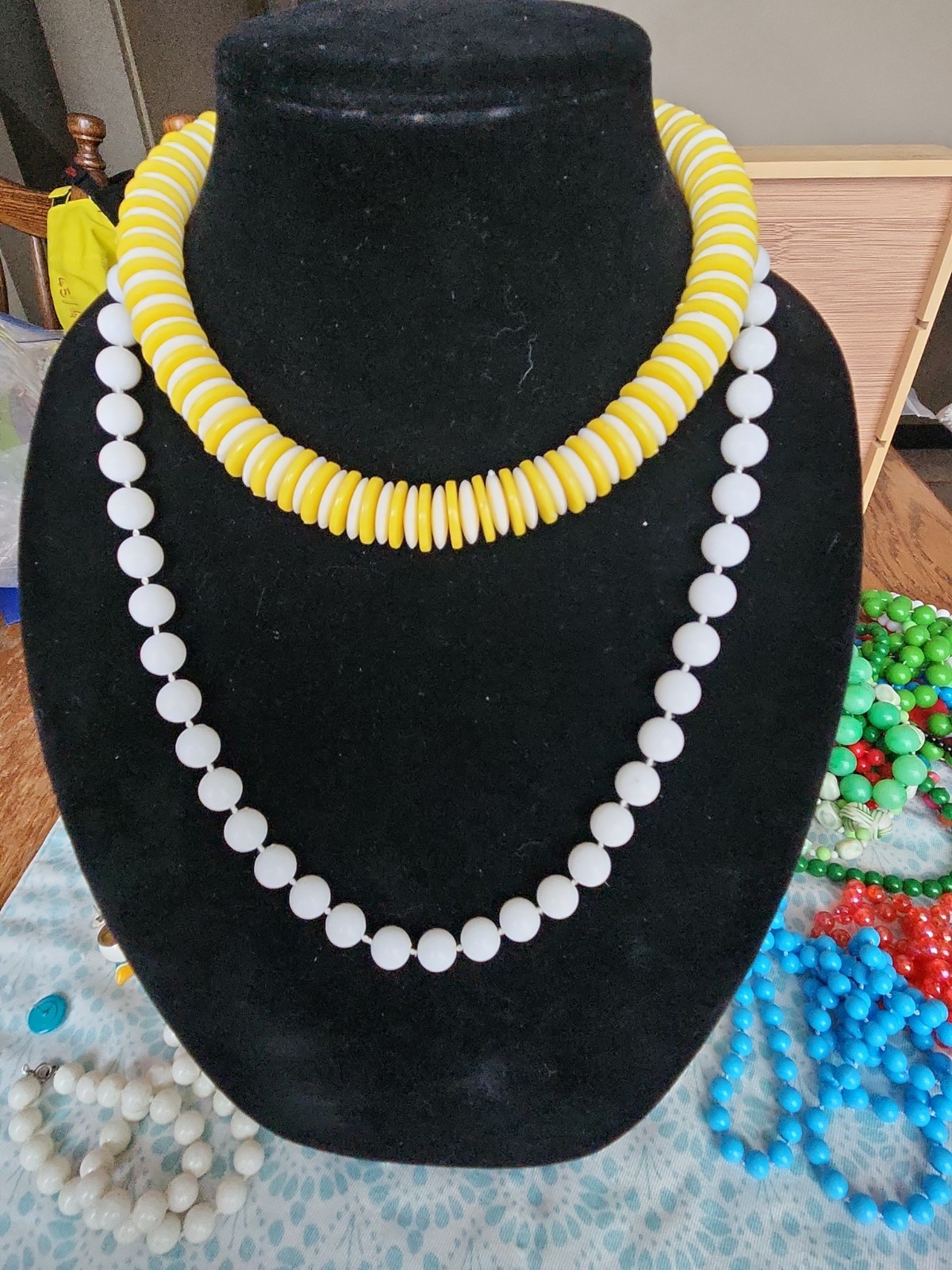 Huge Lot of Vintage Lucite acrylic Glass beaded Necklaces 1950s-1980s