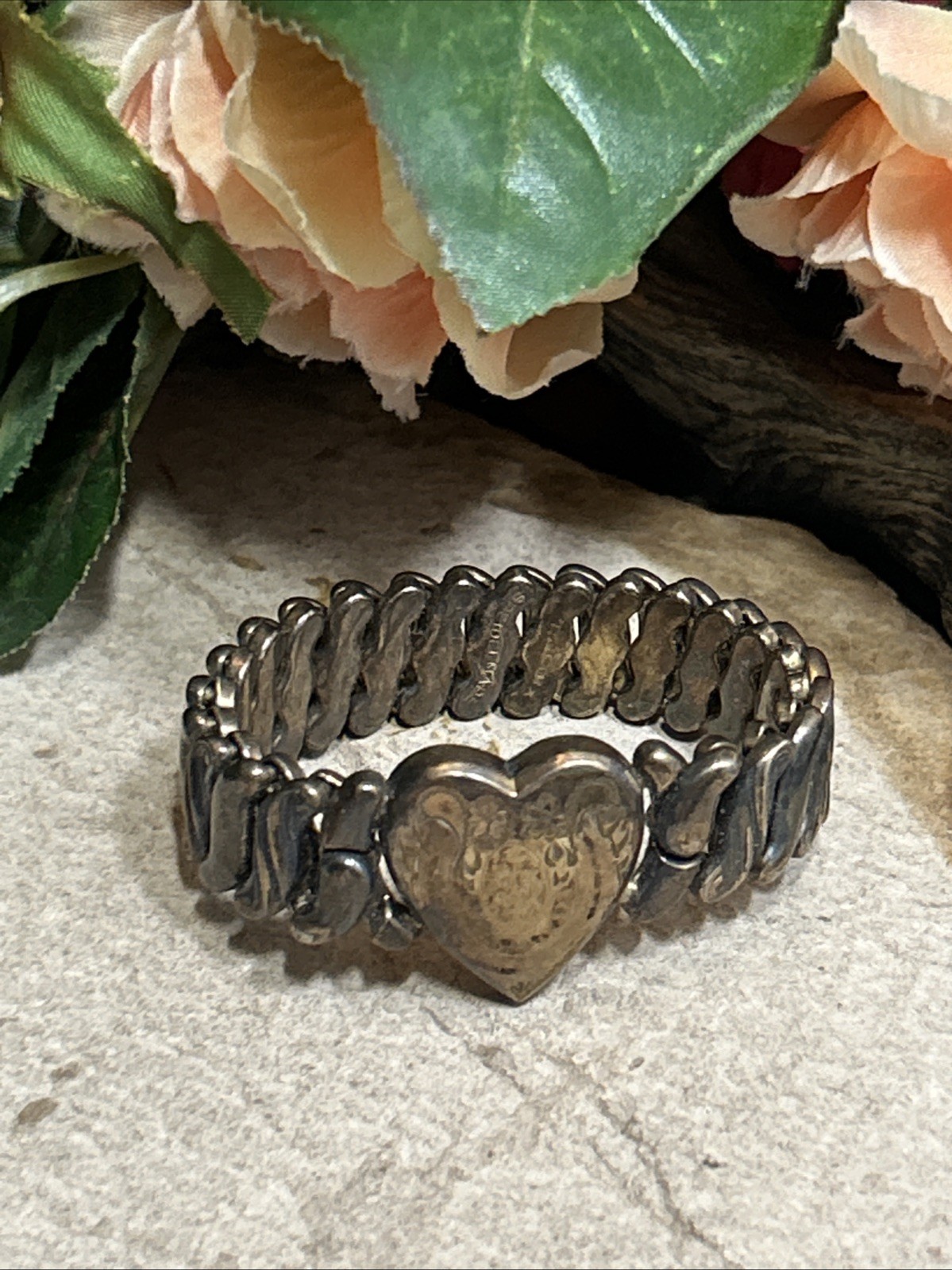 46. Vintage 1943 Speidel made Phoenix HEART Expansion Bracelet 5″-7 1/4″