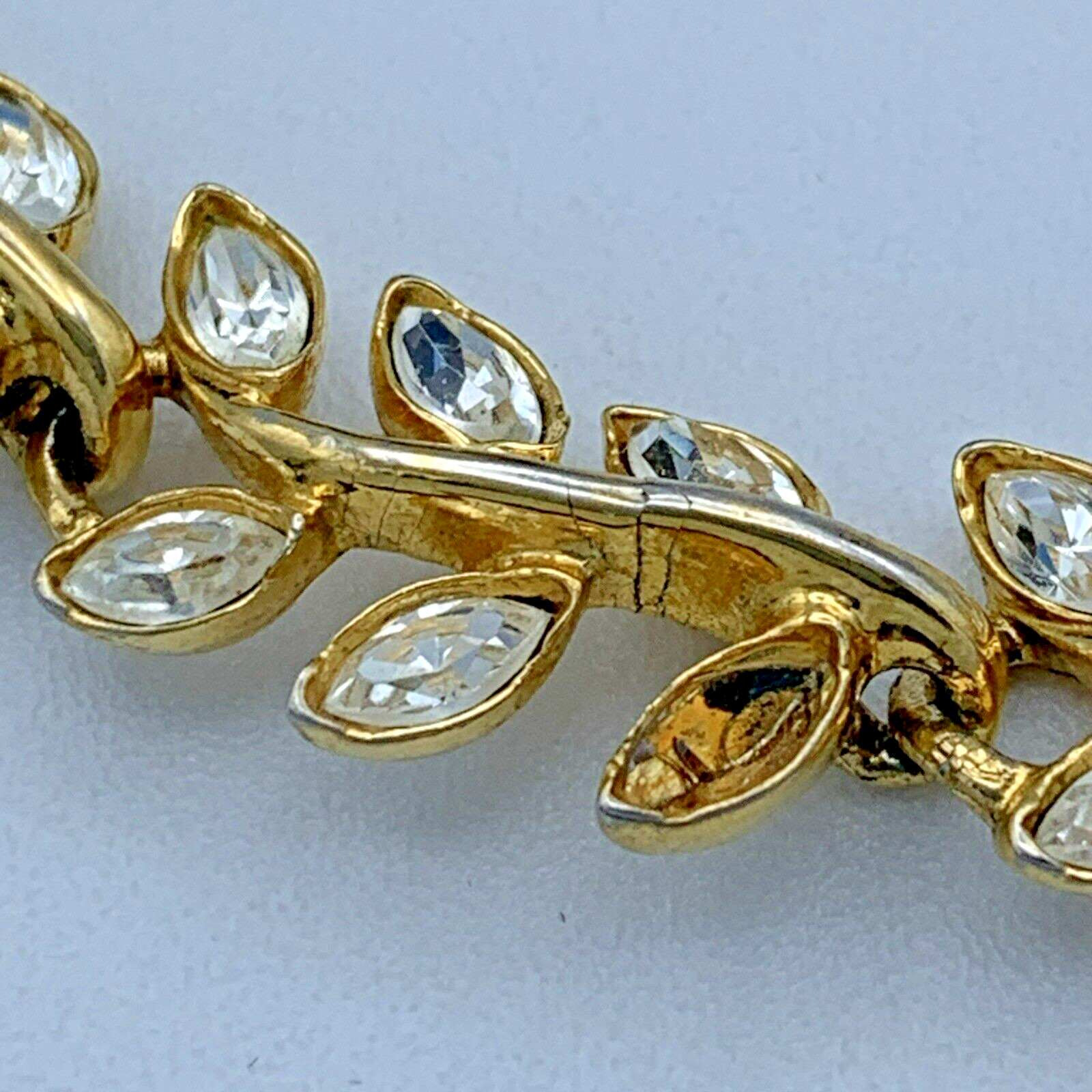 Monet 7.25 in Gold Tone Crystal Leaf Bracelet B3-27