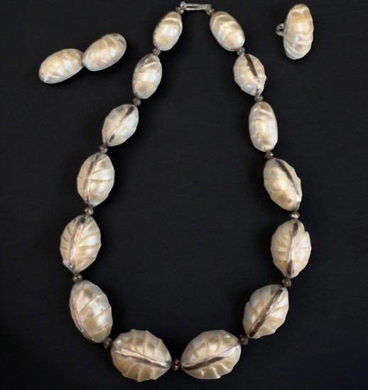 Vintage Natural Ridged Nautilus Shell Jewelry Set In Sterling Silver-Estate