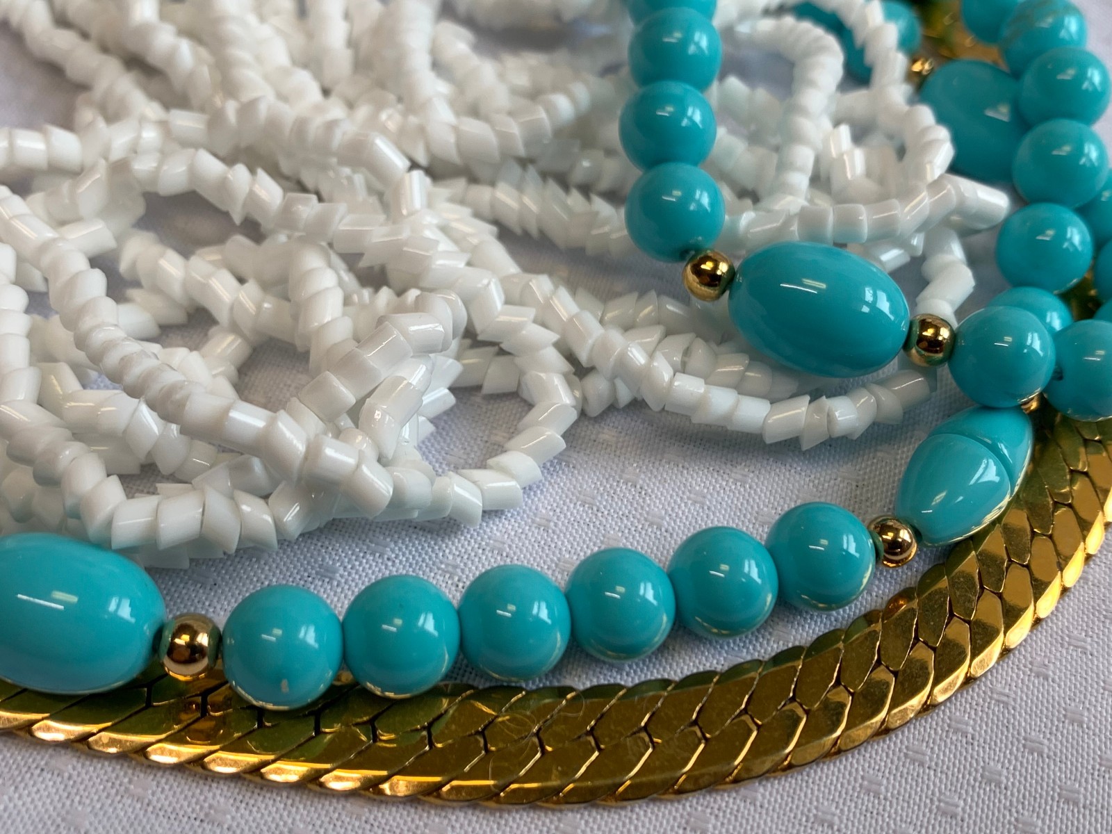 Vtg Costume Jewelry Lot Napier Monet Avon Matching Set Turquoise & White Beaded