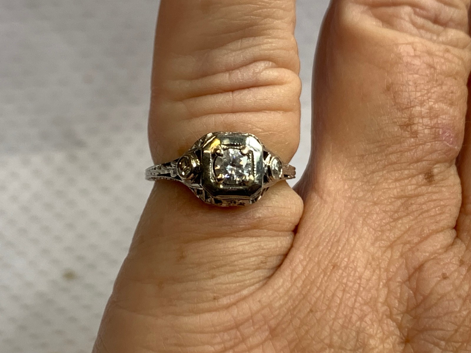 Vtg White Gold Diamond Ring 2.55g Fine Jewelry Size 5.25 Band Clear Stone *READ*