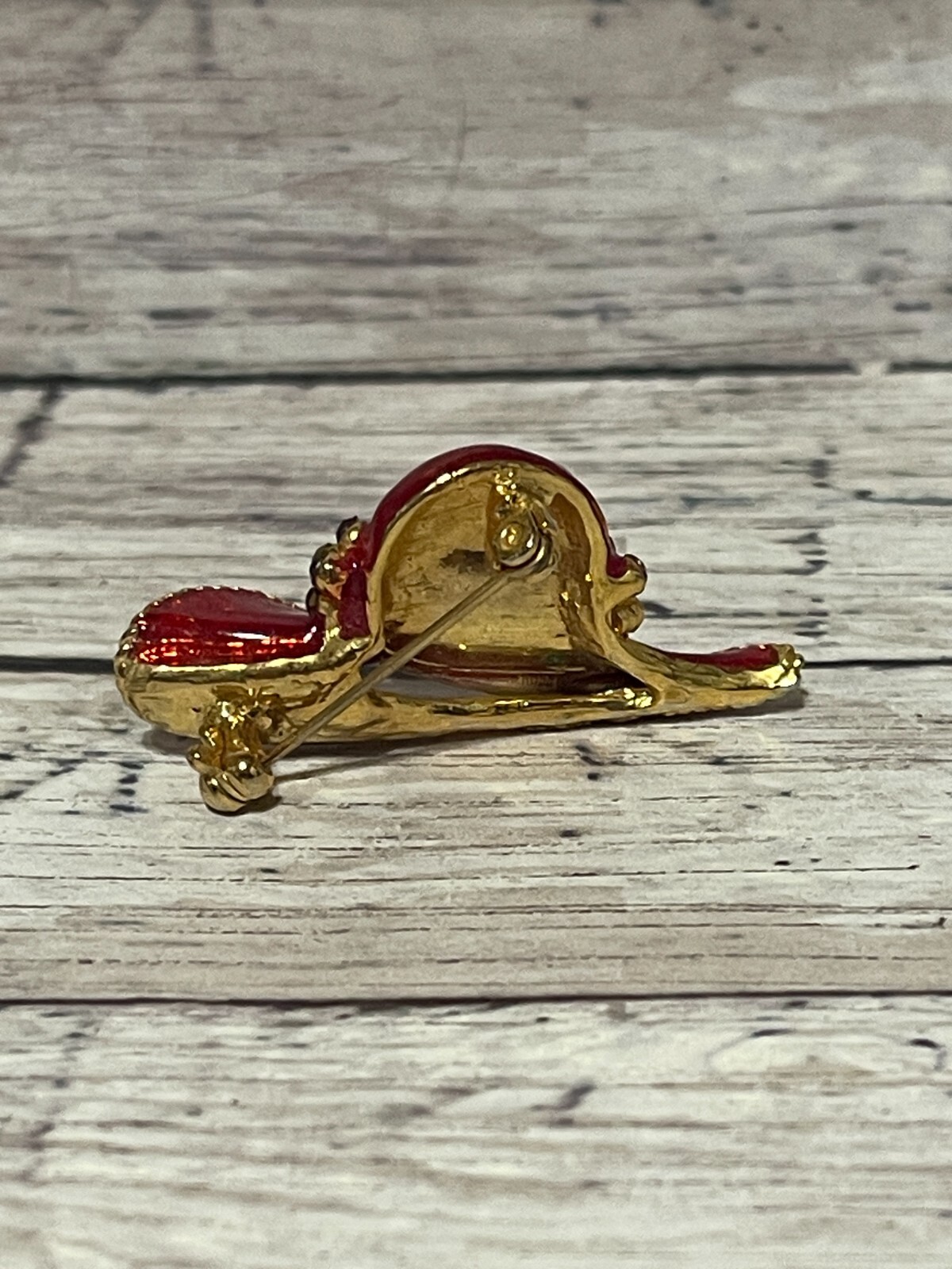 Red Hat Society Women’s Pin Brooch (inv2)