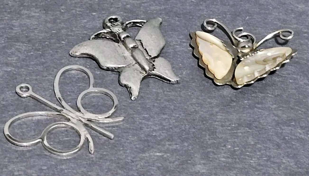 10 Costume Jewelry Mix Metal Gold And Silvertone Pendant Lot Unmarked