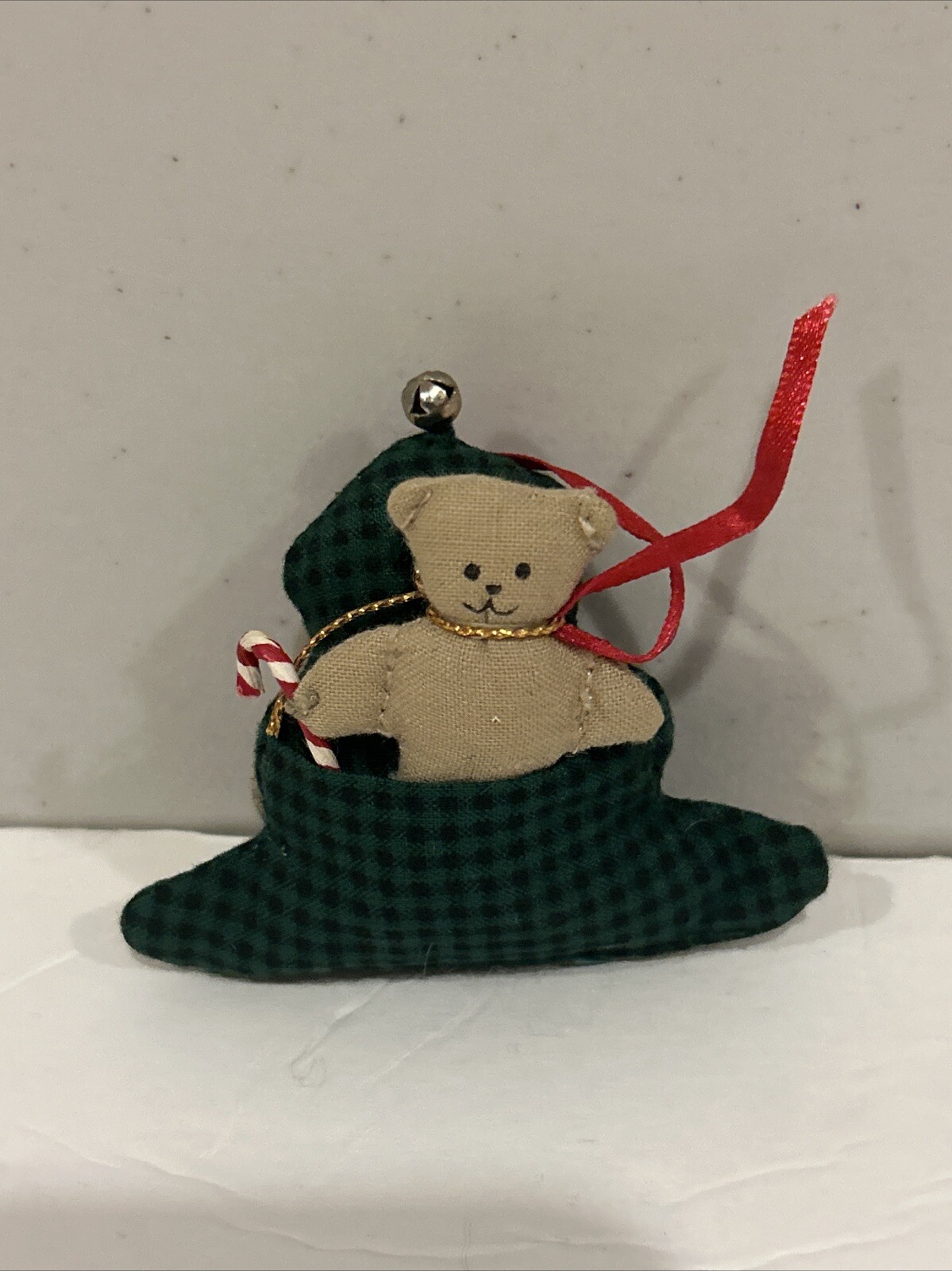 Vintage 1993 Tender Heart Treasures LTD Candy Cane Teddy Bear Xmas Brooch Pin