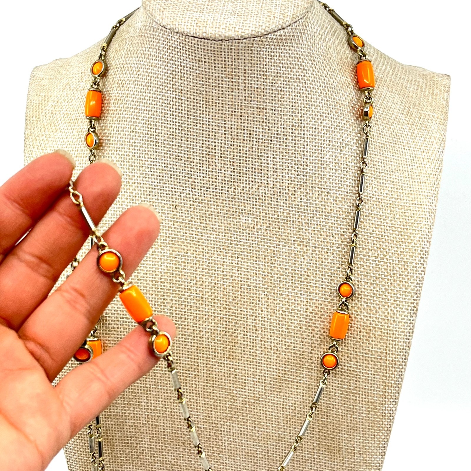 Vintage Orange Enamel Bar Link Station Necklace Silver Tone Mod 36″ Spring Ring