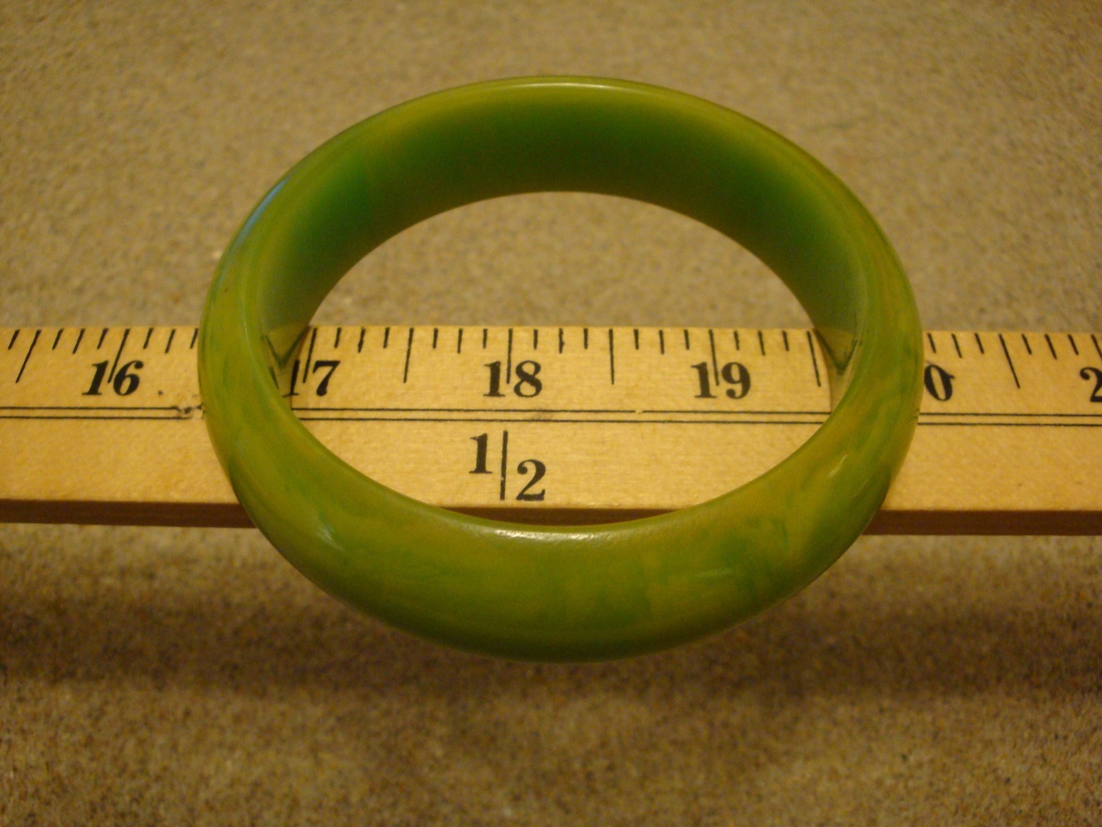 Vintage 3/4″ Bakelite Bracelet! Mottled Lime Green & Yellow Custard Colors!