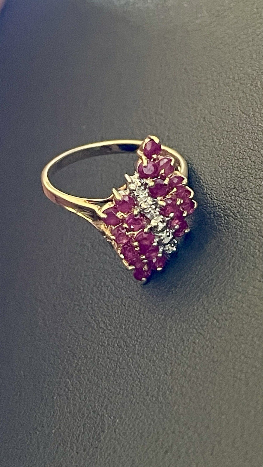 10KT Y/W Gold 0.025CTW Diamond & 1.00CTW Rubellite Ring. S8.25 (BU156)