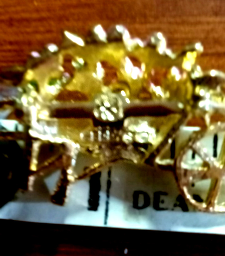 GERRY’S* BROOCH Gold Tone Wheelbarrow with Pink Flowers