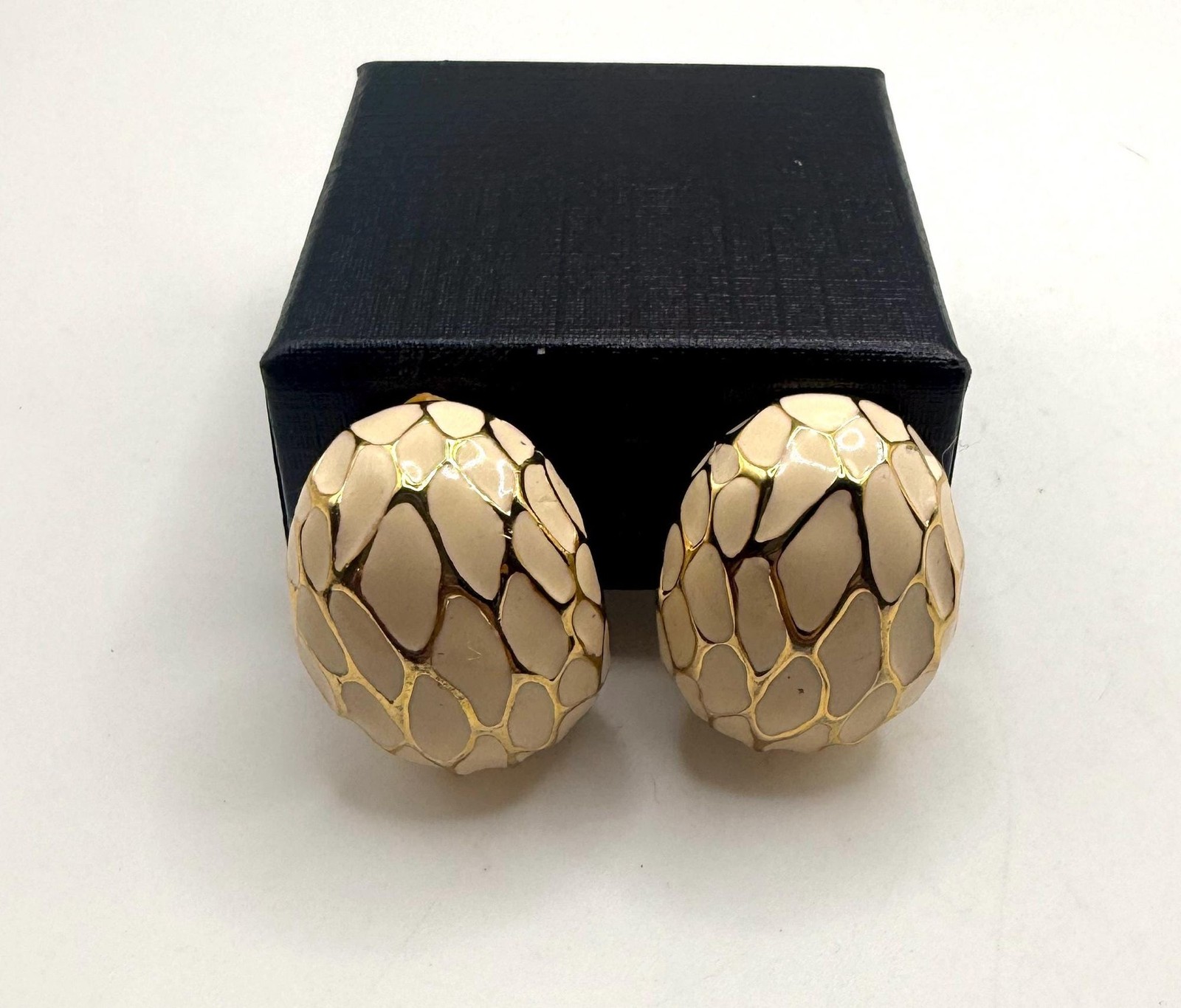 Vintage off white enamel and gold tone webbed design large clip on stud earrings