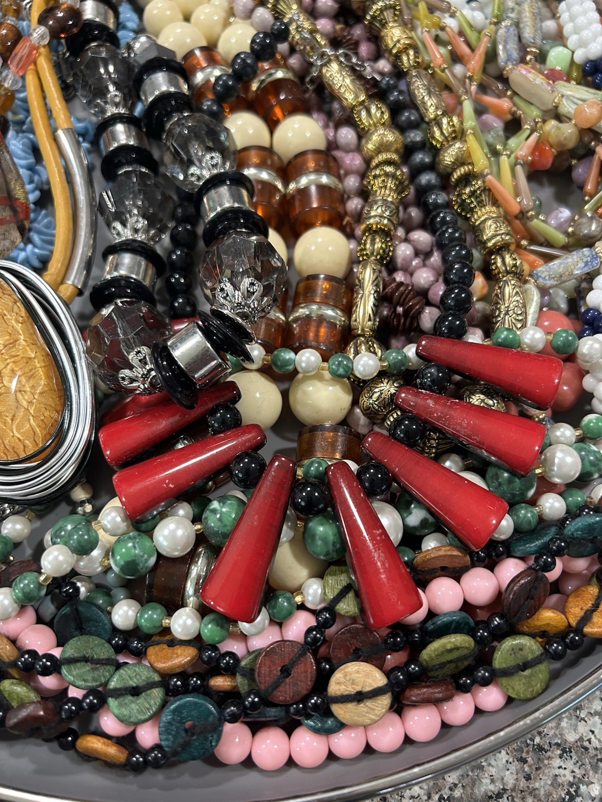 Lot 25 Vintage Beaded Necklaces Plastic Acrylic Glass Costume Jewelry