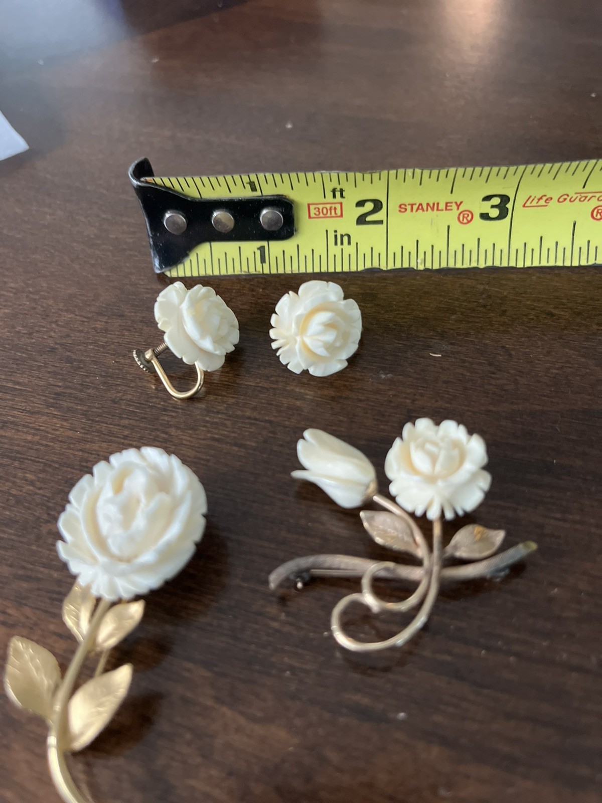 White Faux Ivory And Gold Rose Earrings And (2) Brooch Set