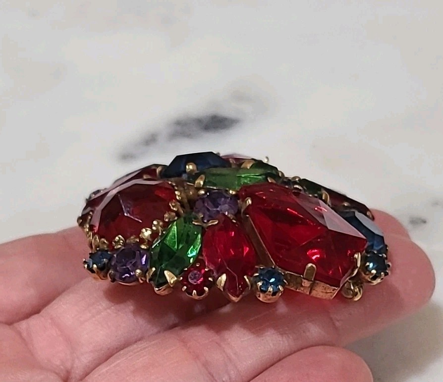 Vintage WEISS Green Red Multi Rhinestones Gold Tone Brooch Signed Estate Costume