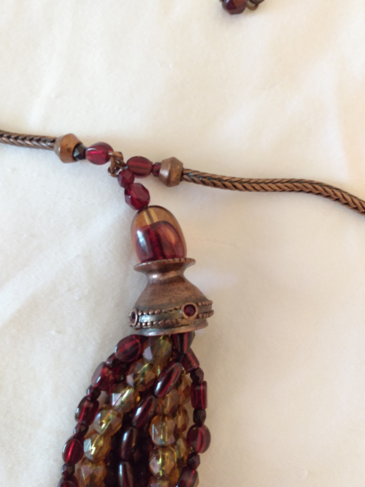 Vintage Dark Rose Gold Tone Metal Necklace w/Wine & Gold Resin Bead Tassel