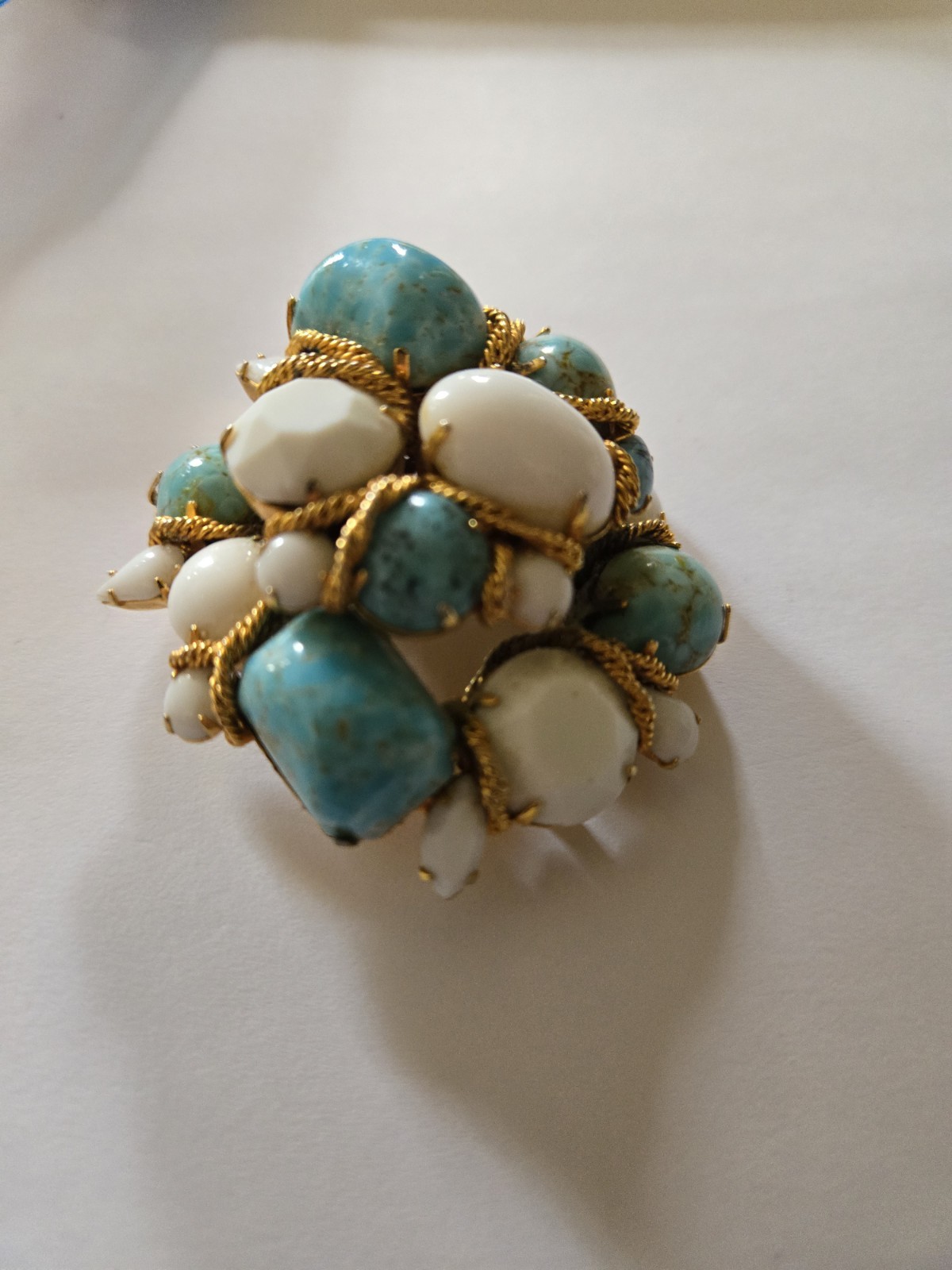 Vintage Vogue Jlry Brooch Pin & Earrings Set Domed Chain Gold Tone Accents
