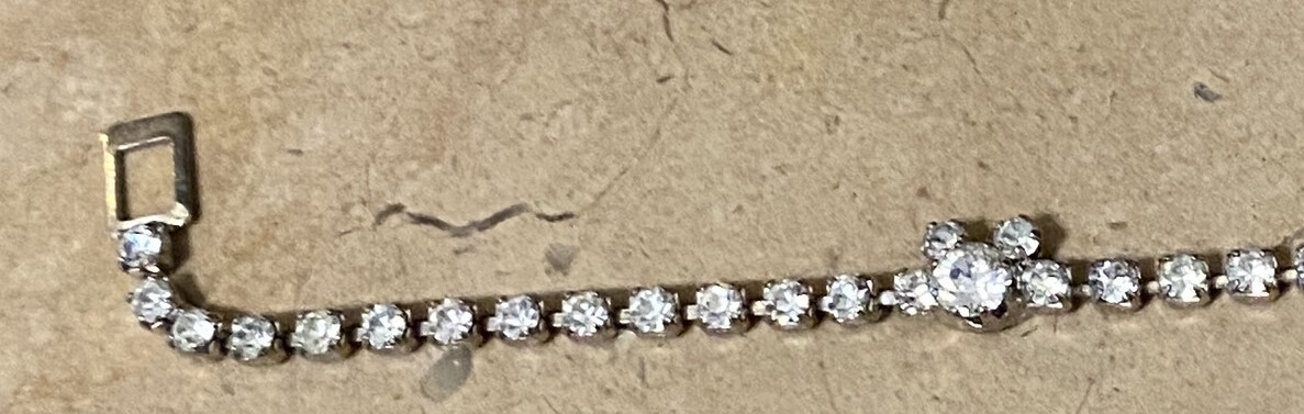 Disney ~ Child’s Micky Mouse Head, Baguettes, Sparkling 7″ Bracelet ~ Vintage