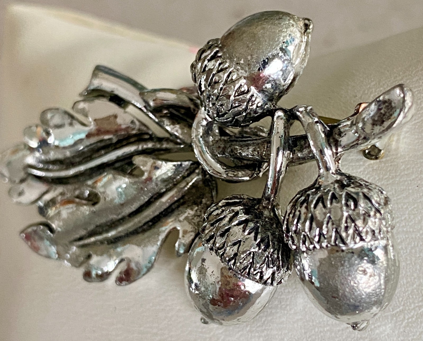 Vintage Oak Leaf Acorn Brooch Silver Tone 2.25″ Pin Nature Fall Leaves Branch
