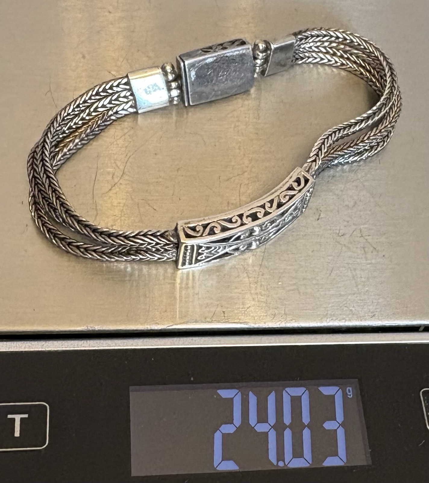 Vintage 925 Sterling Silver Bracelet Triple Wheat Chain Center Medallion 7.5″