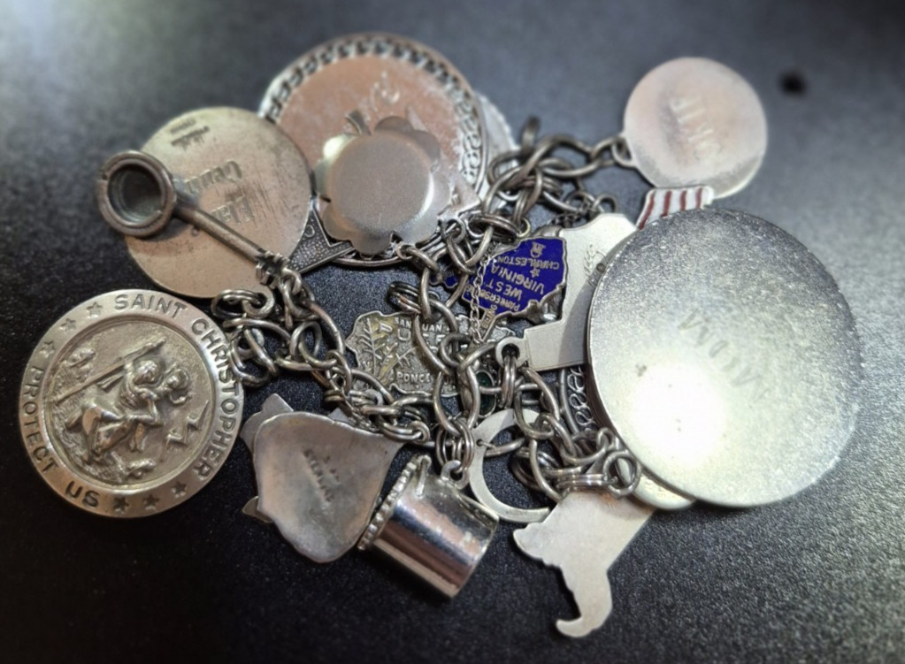 Vintage Sterling Silver LOVE Charm Bracelet w/ 23 RARE Charms 7–Dates 40’s-60’s
