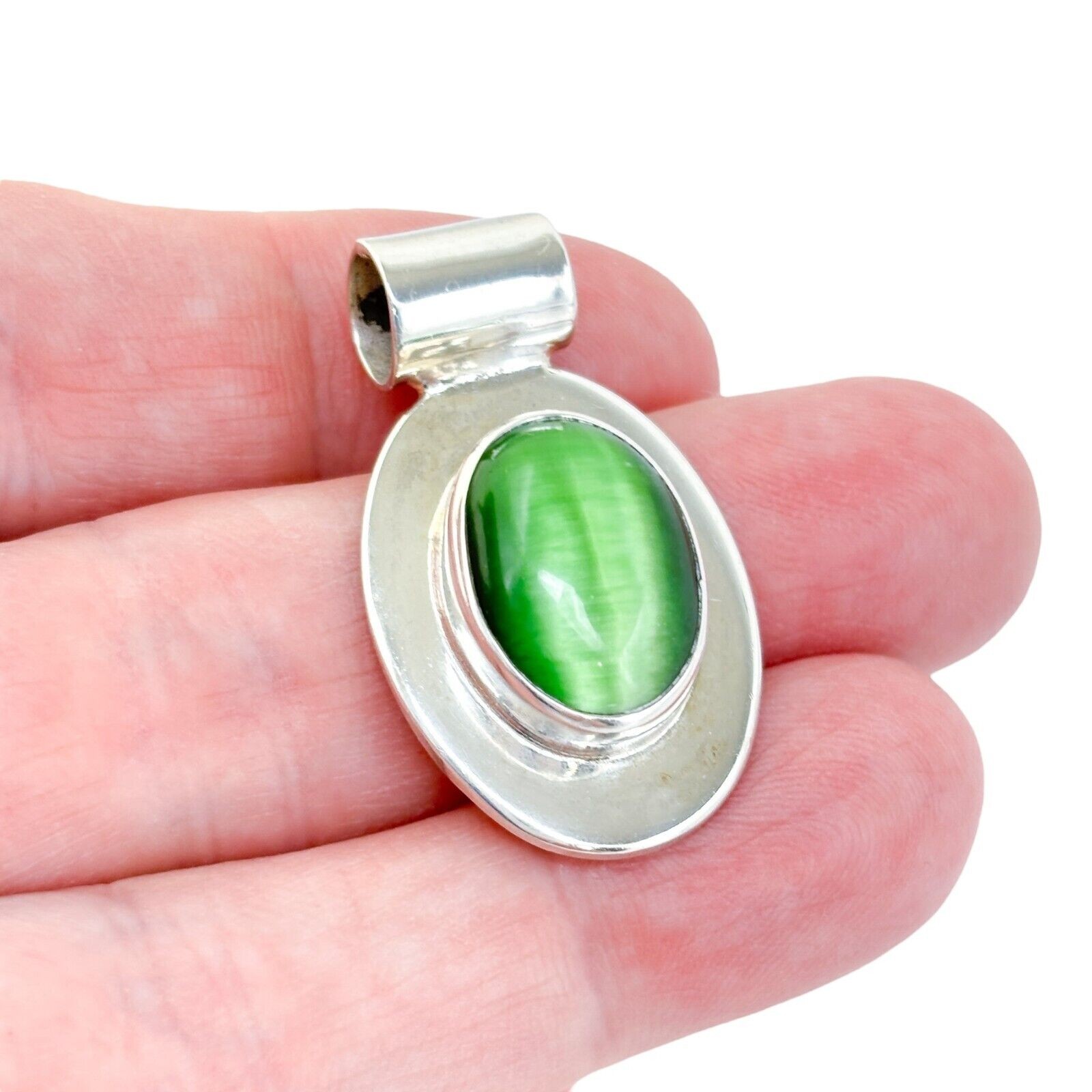Mexico Green Beryl Oval Pendant | Vintage Sterling Silver 925