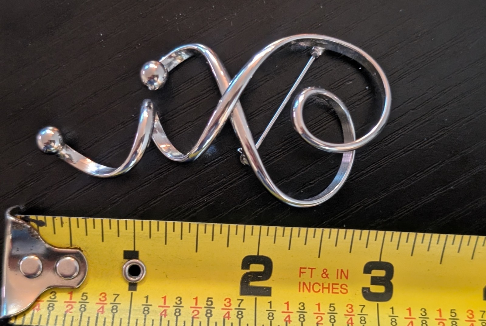 Vtg Silver Tone Swirl Ribbon Heart Abstract 3D Pin Brooch 3″