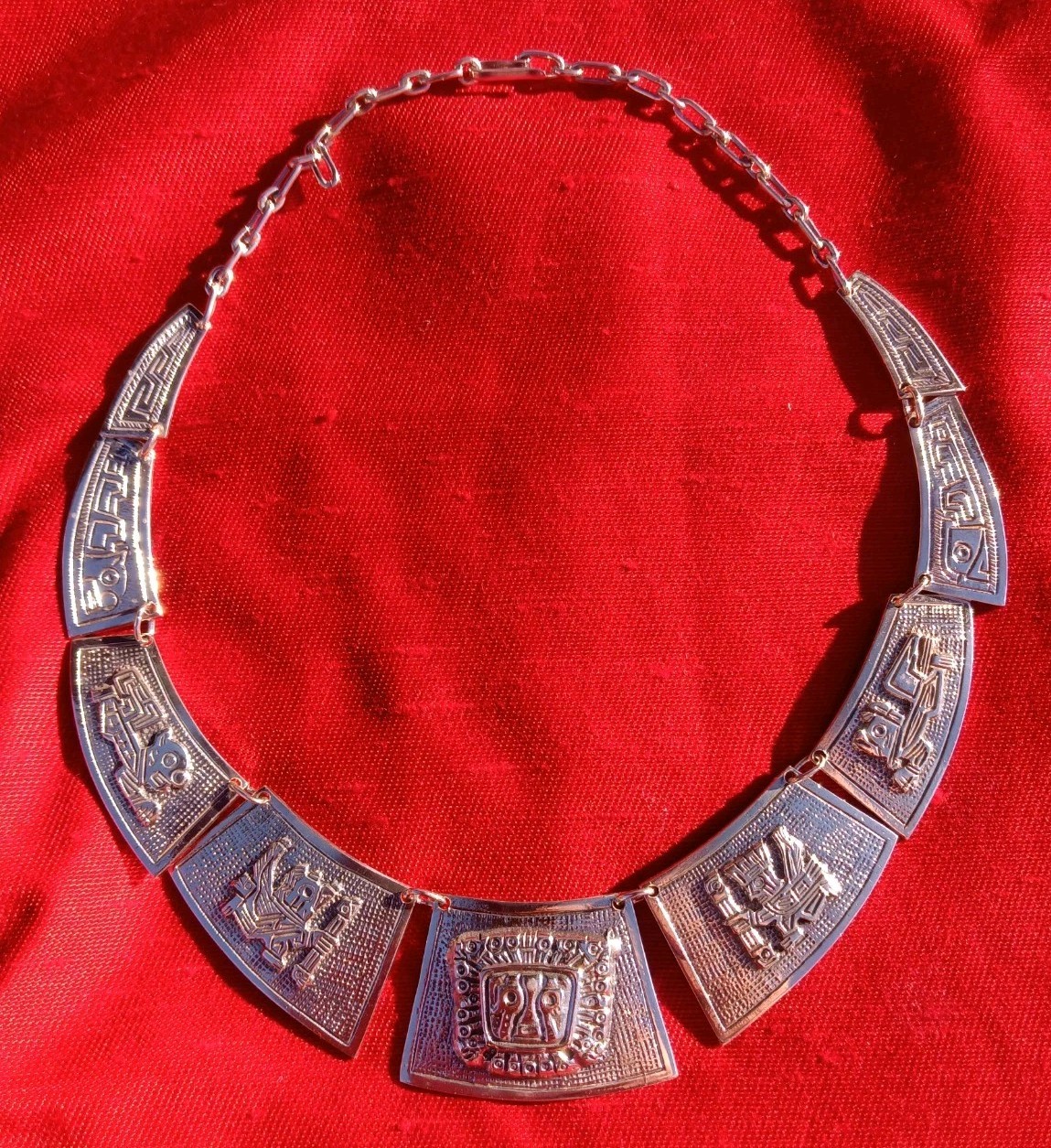 Large 64g 900 Silver Inca Dangle Pendant Necklace Handcrafted Tribal Pattern.