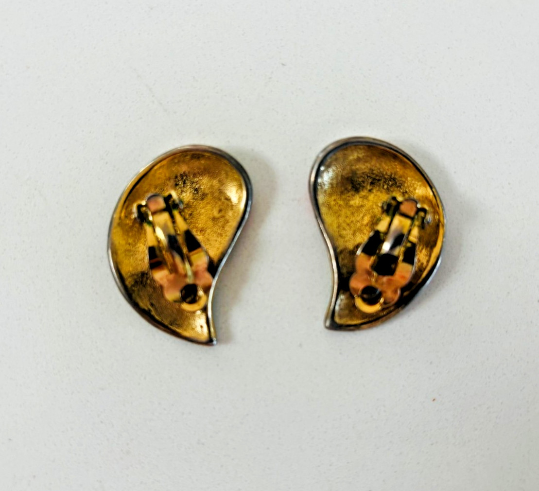 Vintage Fernando Originals F.O. Enamel Clip-On Earrings Abstract 80s Gold Tone