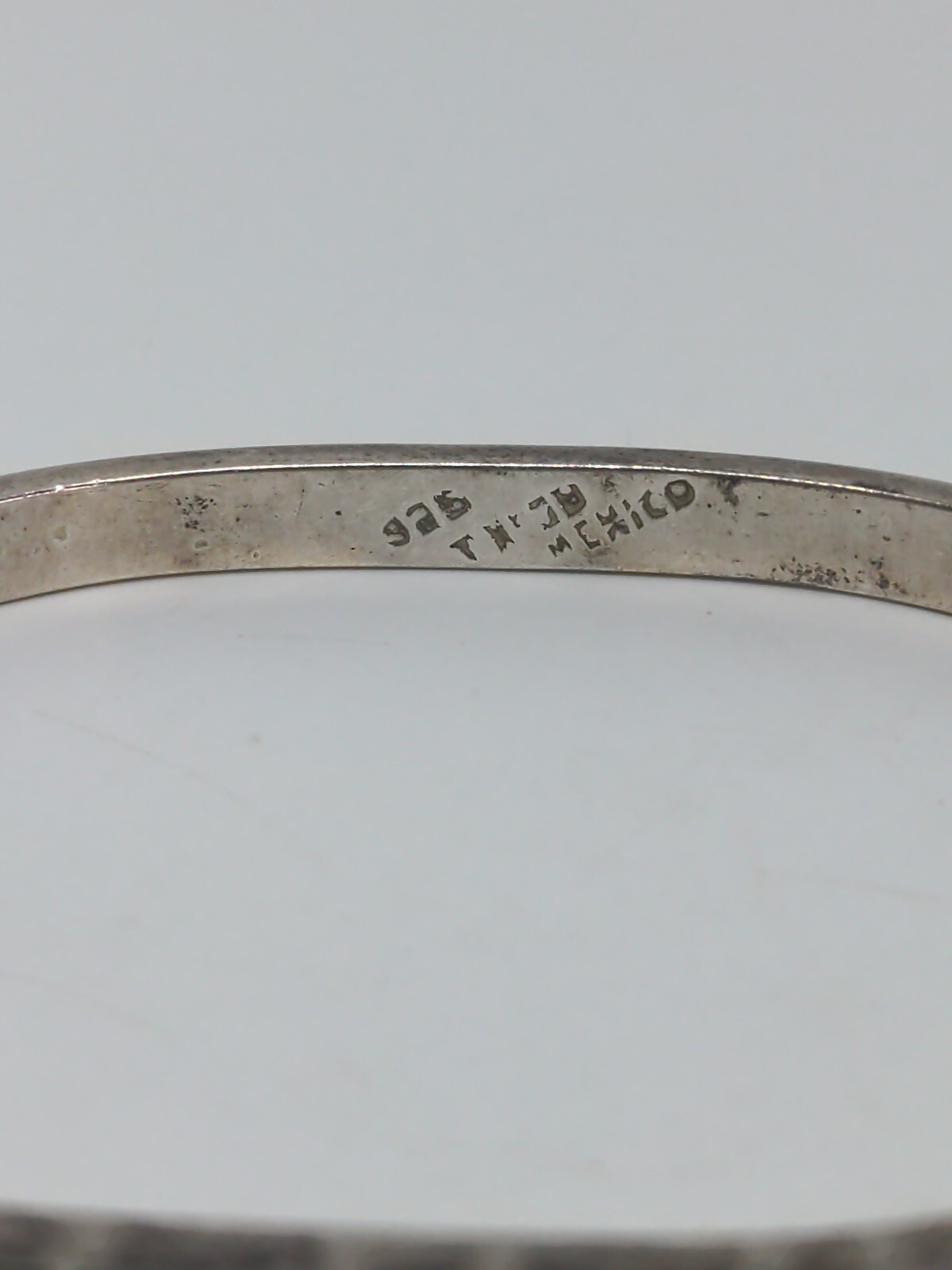 Vintage Sterling Silver 925 Blue Turquoise Mexico Hindged Bangle Bracelet 7″