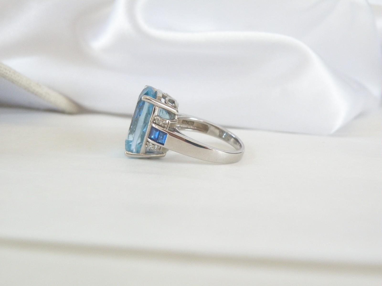 Vintage Sterling Silver 925 Large Natural Heated Blue Topaz Sapphire Ring Size 6