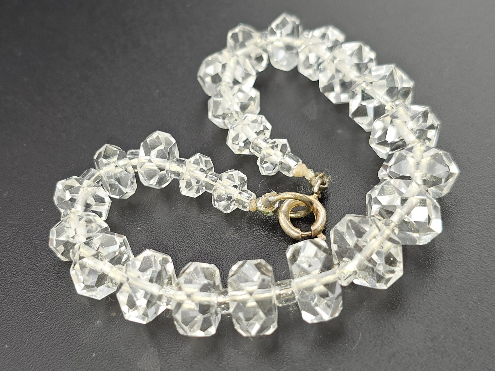 Vintage Hand Cut Faceted Quartz Rock Crystal Graduated Bead 7.25″ Bracelet