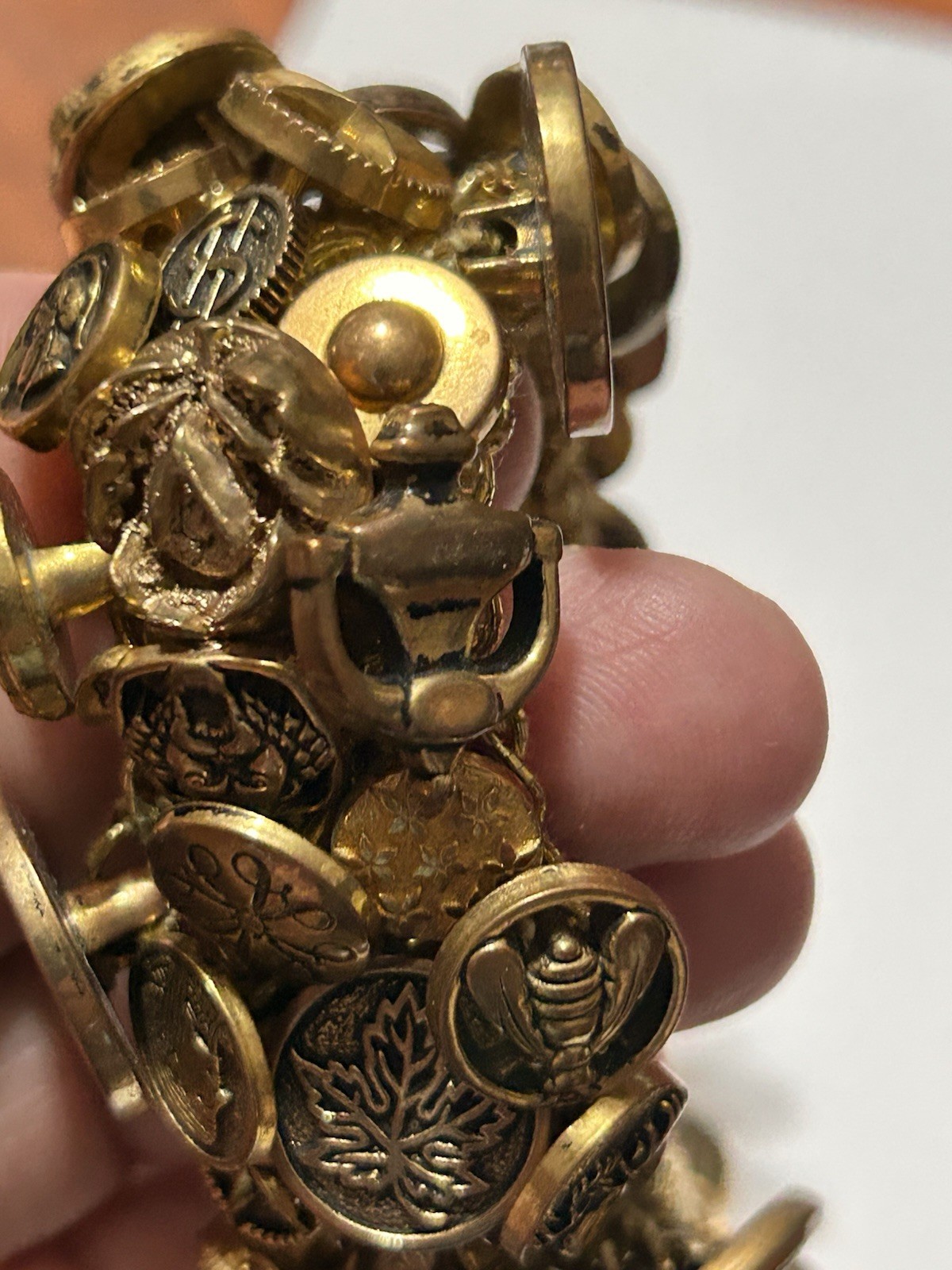 Vintage Mid-Century Buttons Bracelet Stretchy Crochet Gold Tone Victorian Style