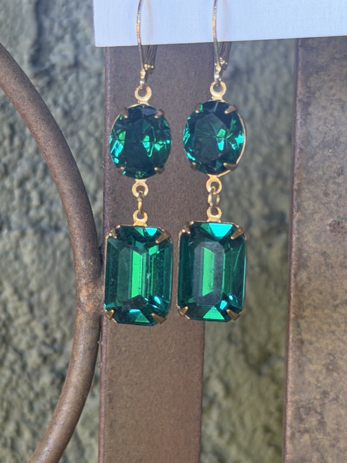 VTG Emerald Green Crystal Rectangular and Round Stone Gold Drop Earrings