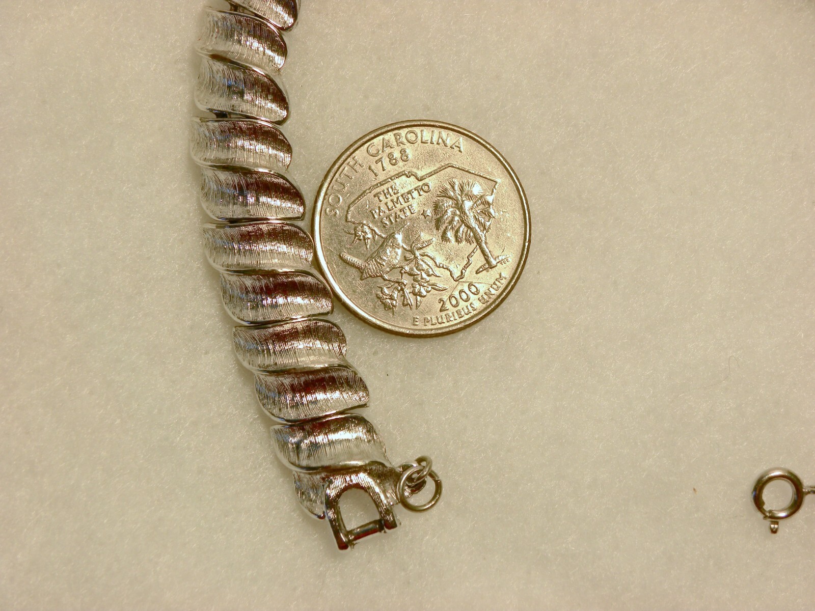 Vtg Signed MONET Bracelet Silver Tone Safety Chain 7.5 in Curved Links Excellent
