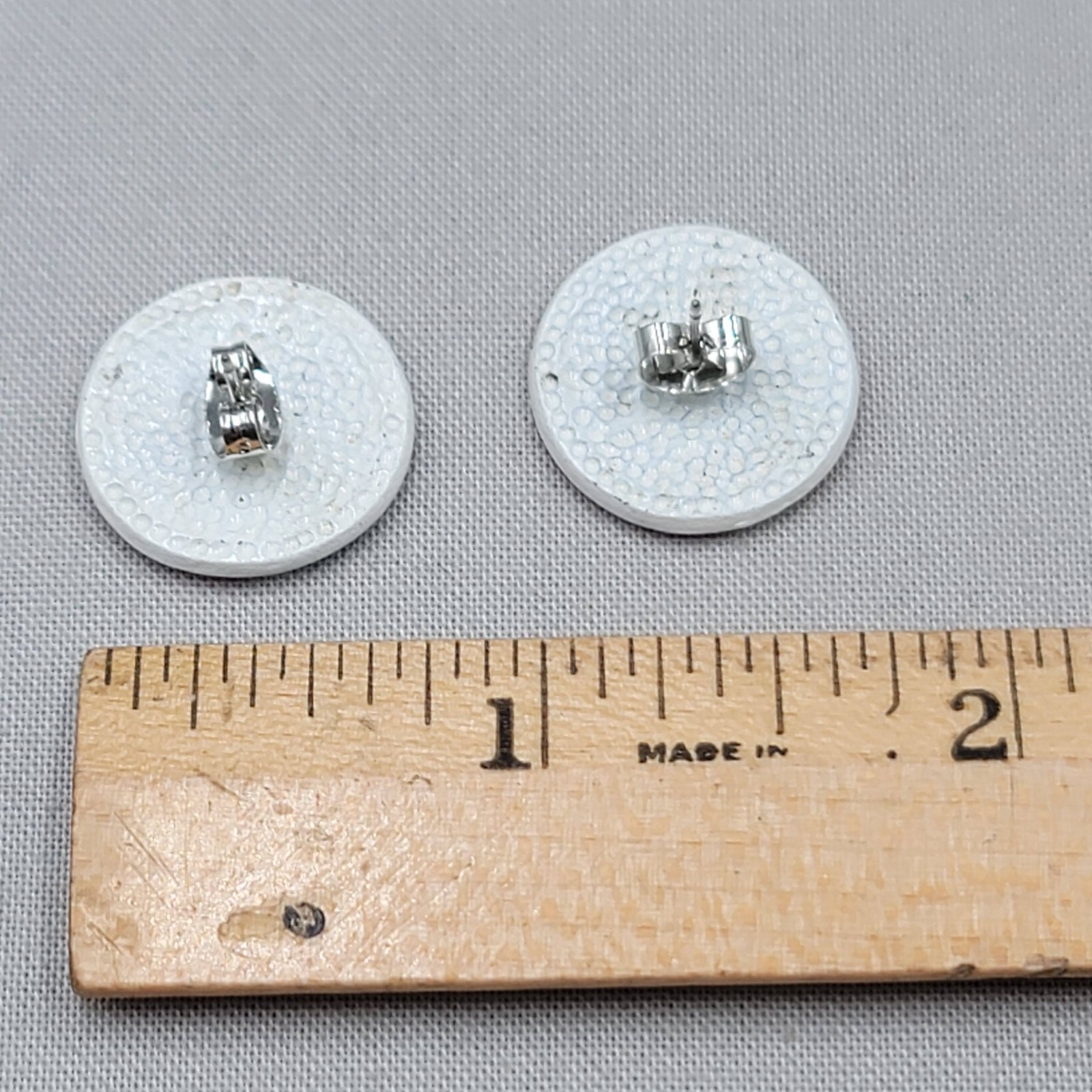 Vintage Red White Black Enamel Pierced Earrings Drop Round 3/4″