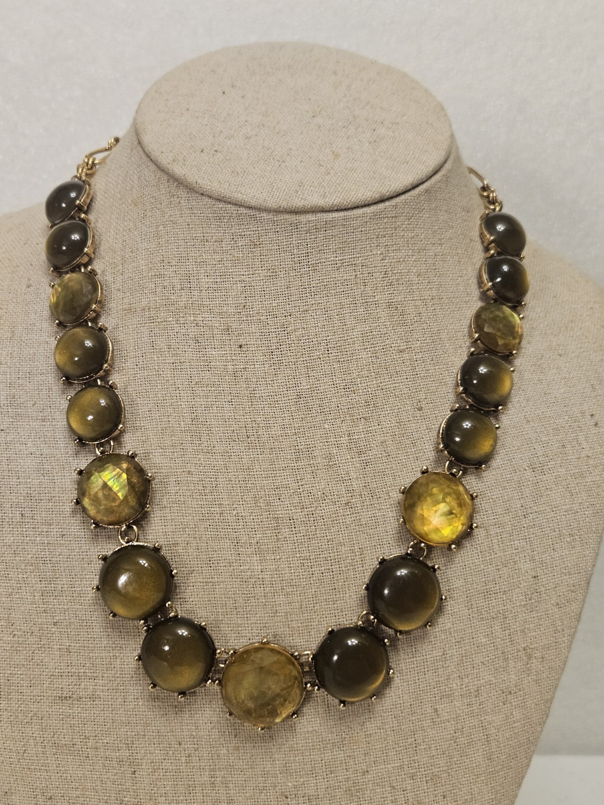 MONET NECKLACE 18″ ADJUSTABLE TOGGLE CLOSURE GOLDTONE