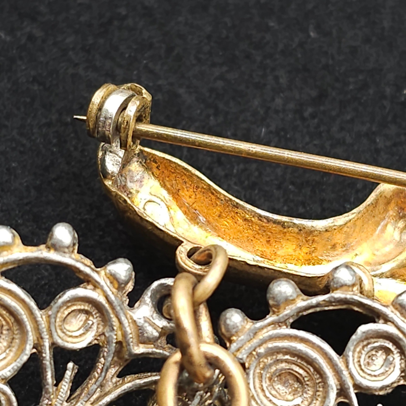 Vintage Filigree Dangle Leaf Brooch Statement Nature Gold & Silver Tone Ornate