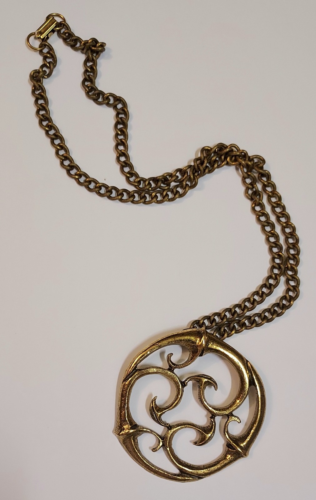 Vintage Alva Museum Replicas Necklace Celtic Knot Circle 70s Statement Gold Tone