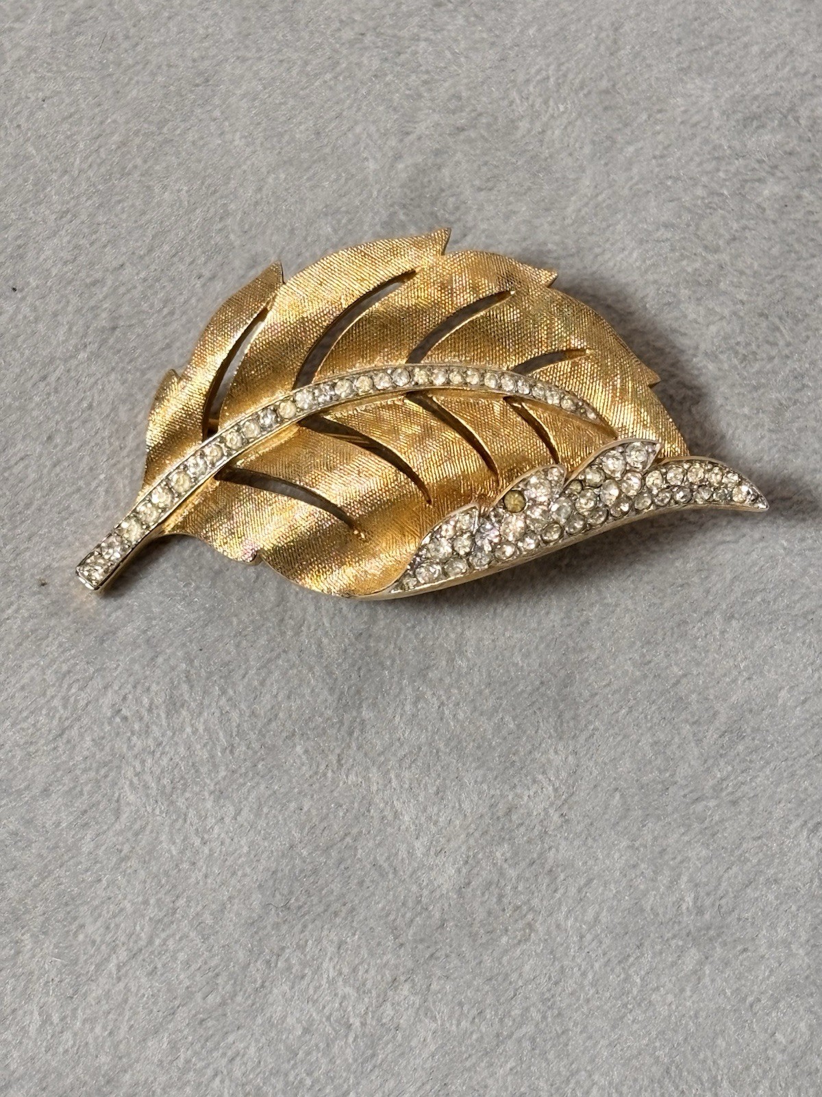 Trifari Rhinestone Gold Tone Leaf Vintage Brooch Nature