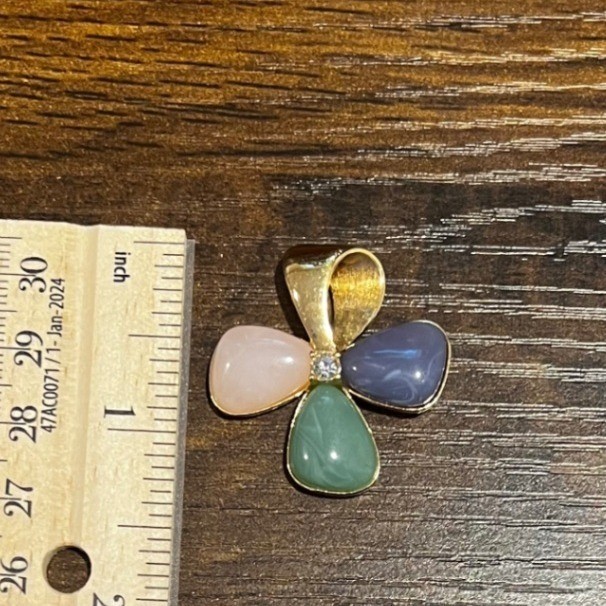 Vtg Avon Gold Tone Pastel Faux Stone Flower Hidden Bail Pendant 80s Cottagecore