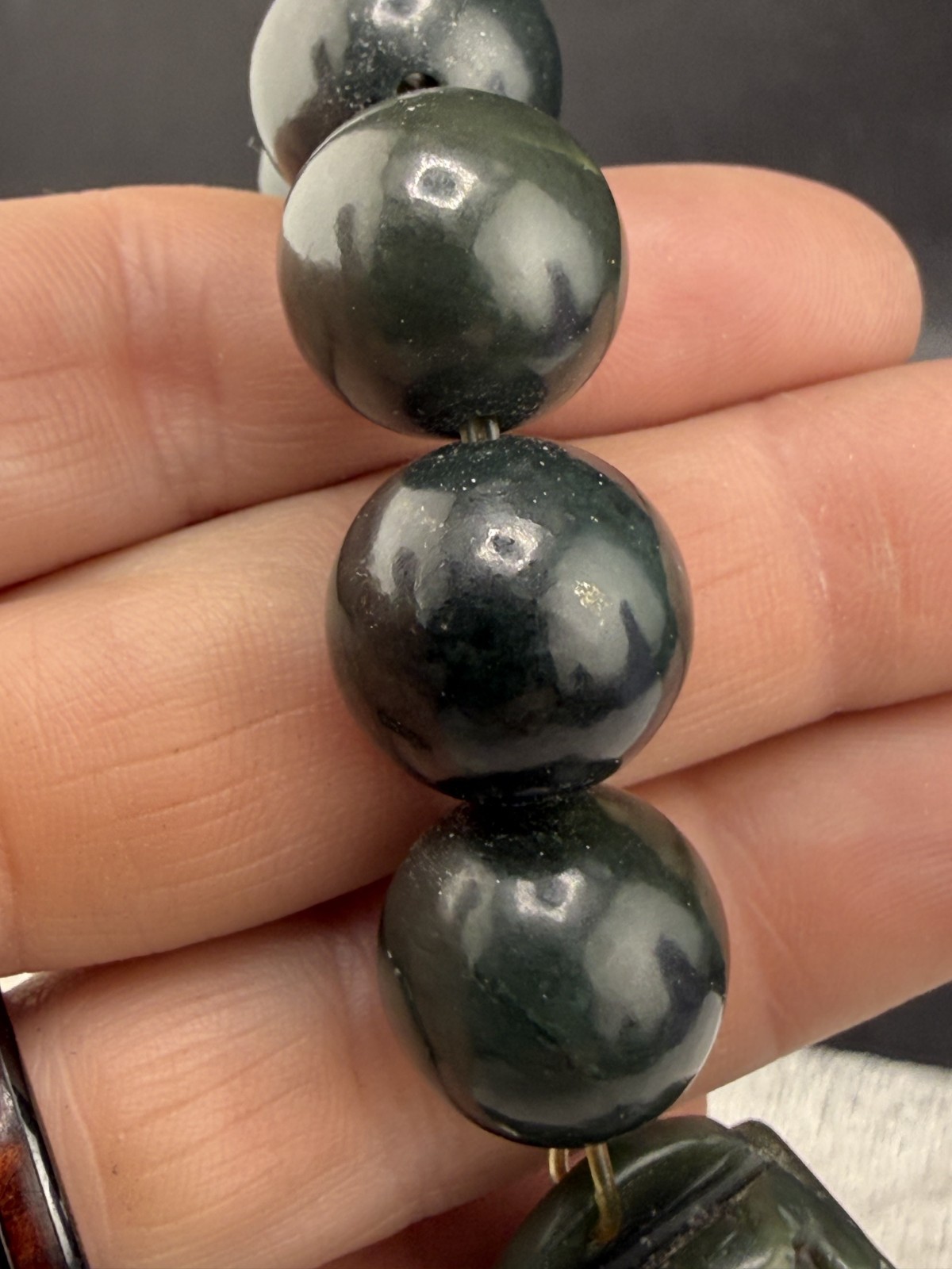 Pixiu Bracelet Green Carved Beads Stretch Band Feng Shui 8″