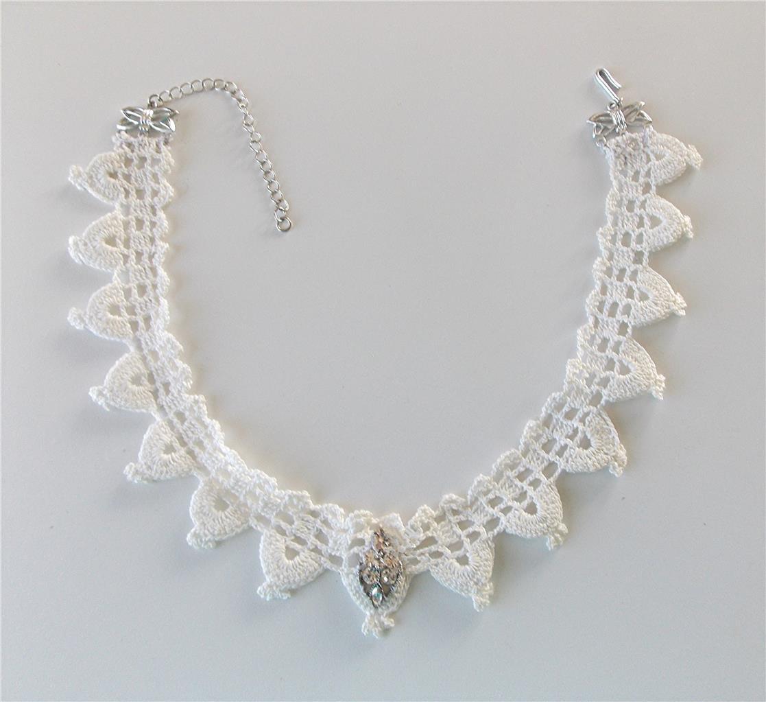 HAND-MADE ANTIQUE CROCHETED OFF WHITE LACE 13″-16″ ADJUSTABLE CHOKER NECKLACE