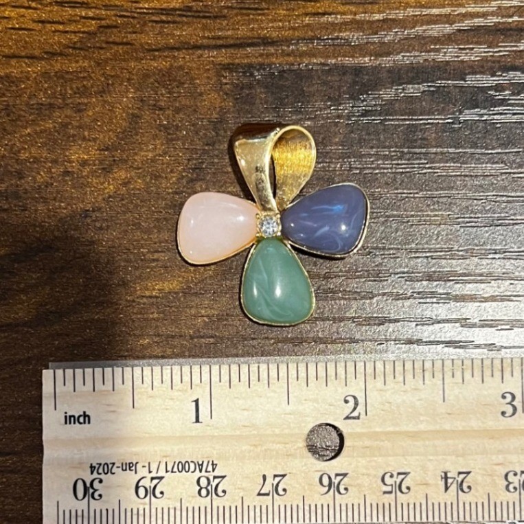 Vtg Avon Gold Tone Pastel Faux Stone Flower Hidden Bail Pendant 80s Cottagecore