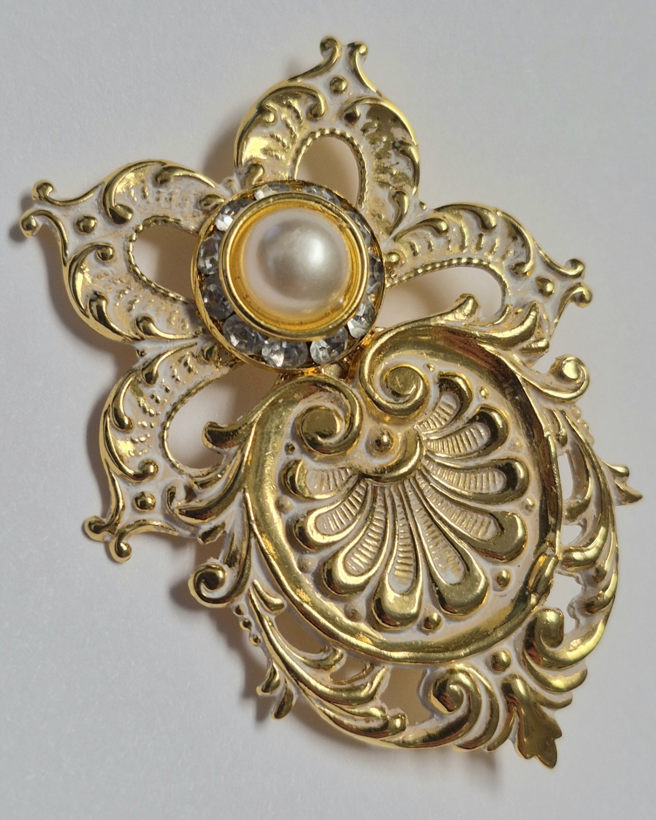 Vintage Angel Brooch Signed Jane Davis 1999 Angels of Love Gold Tone Art Nouveau