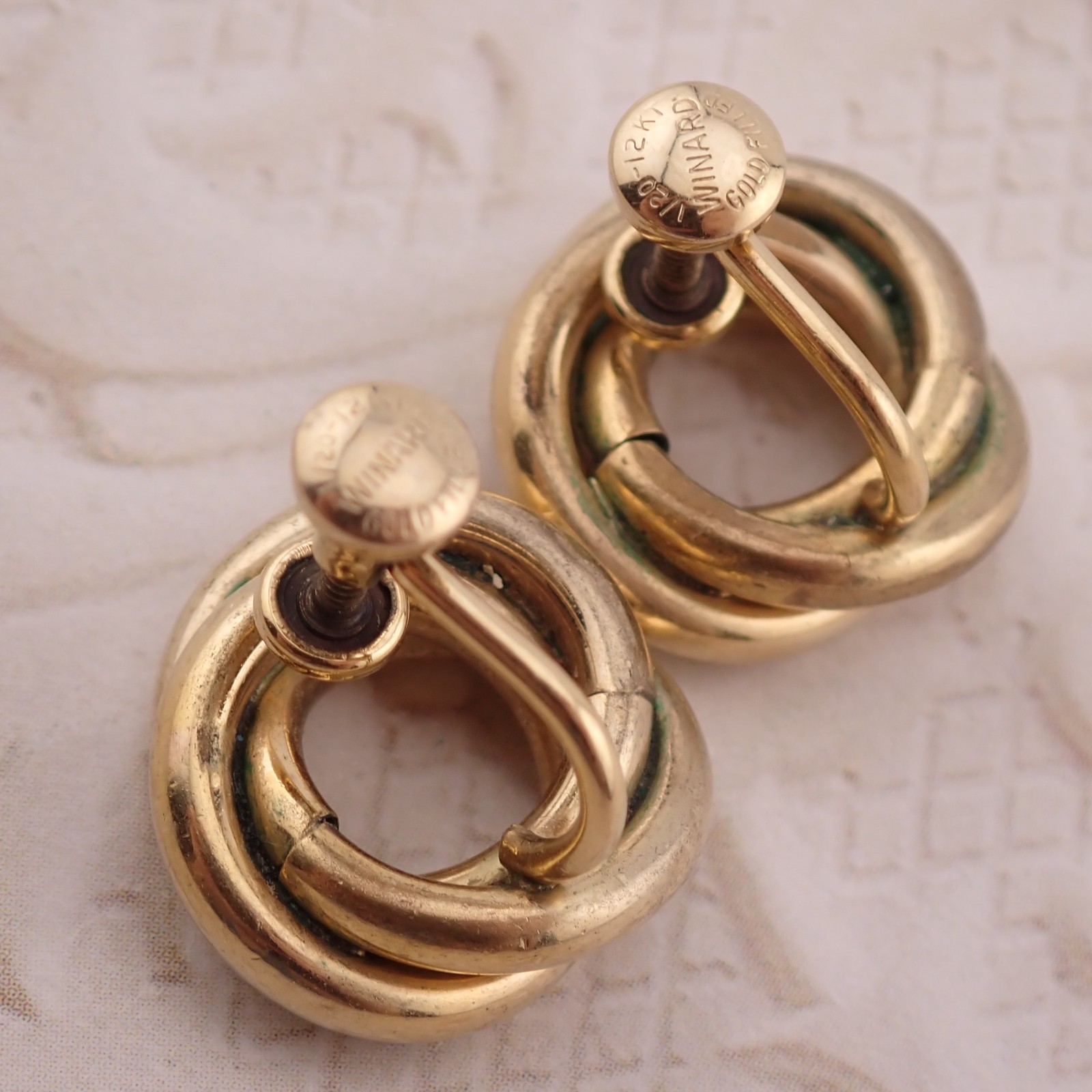 Vintage Winard 12k Gold Filled Knot Screw Back Earrings Weighs 3.9 grams